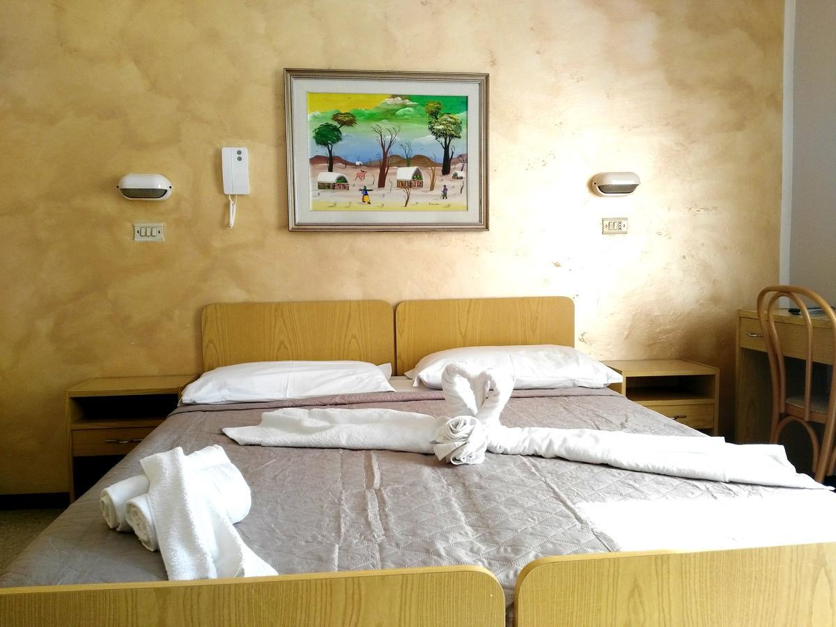 רימיני Hotel Marittimo מראה חיצוני תמונה