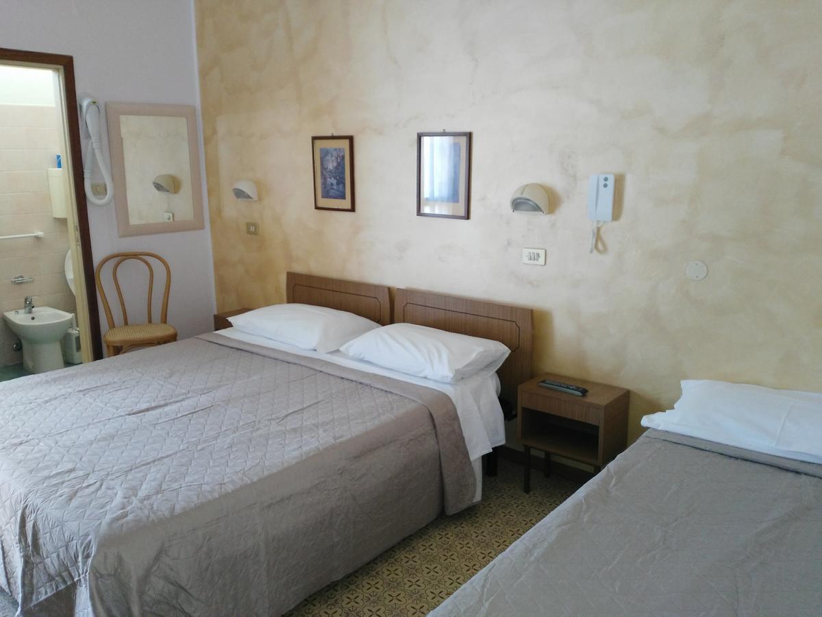 רימיני Hotel Marittimo מראה חיצוני תמונה