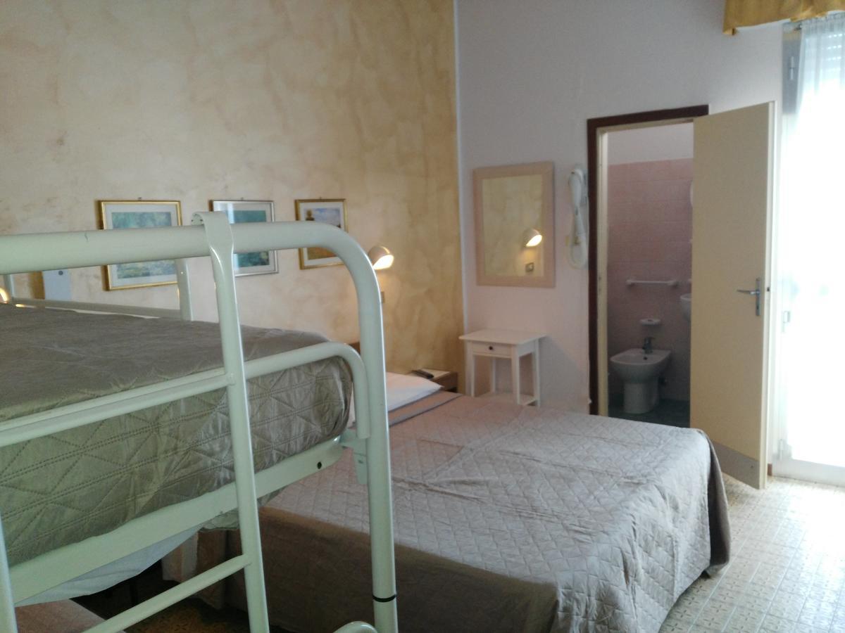 רימיני Hotel Marittimo מראה חיצוני תמונה