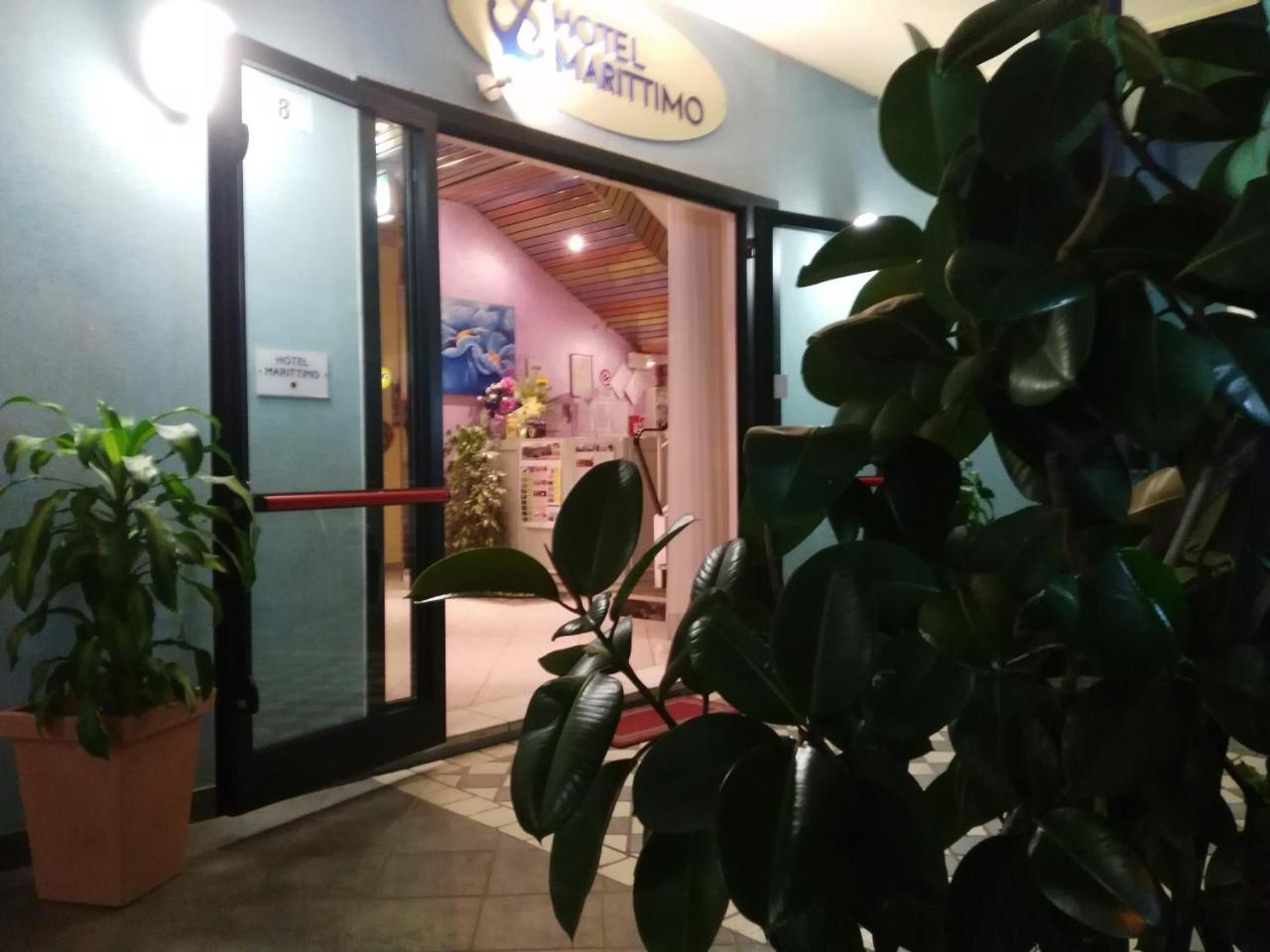 רימיני Hotel Marittimo מראה חיצוני תמונה