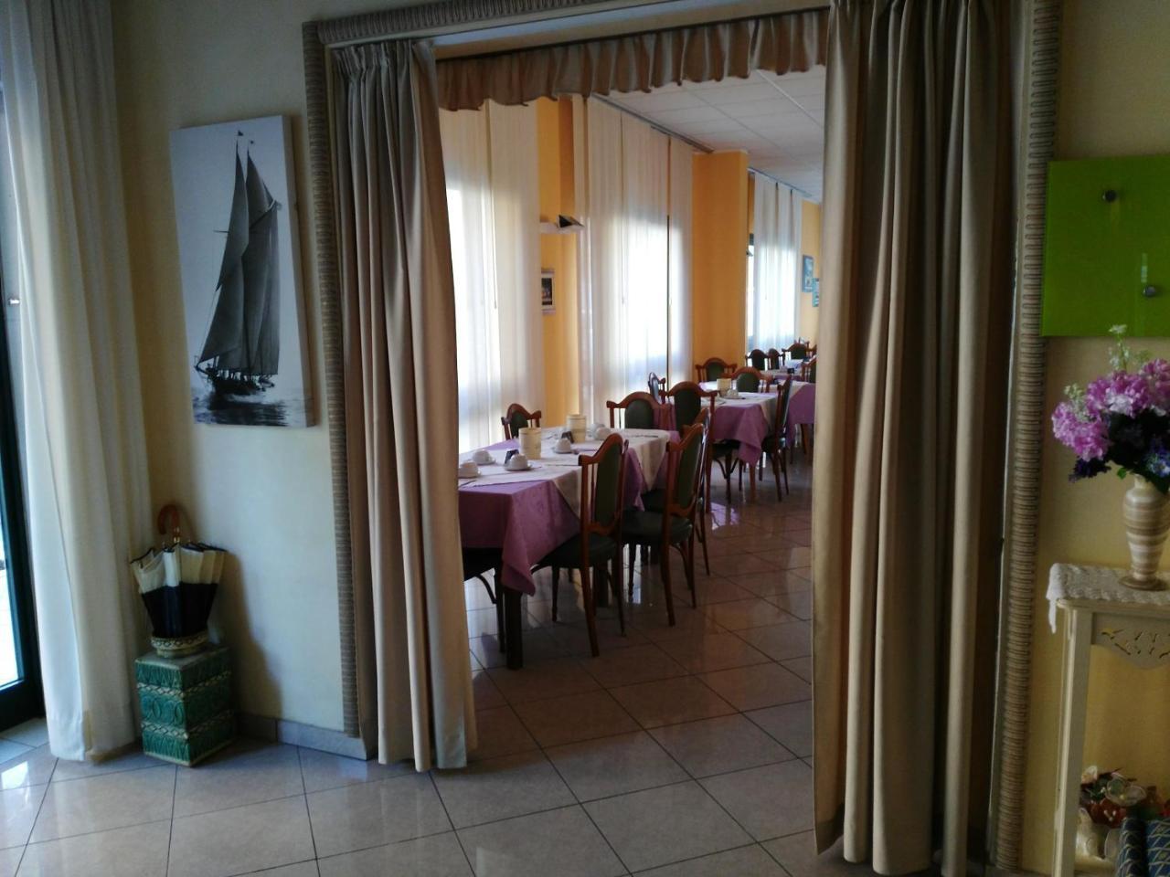 רימיני Hotel Marittimo מראה חיצוני תמונה
