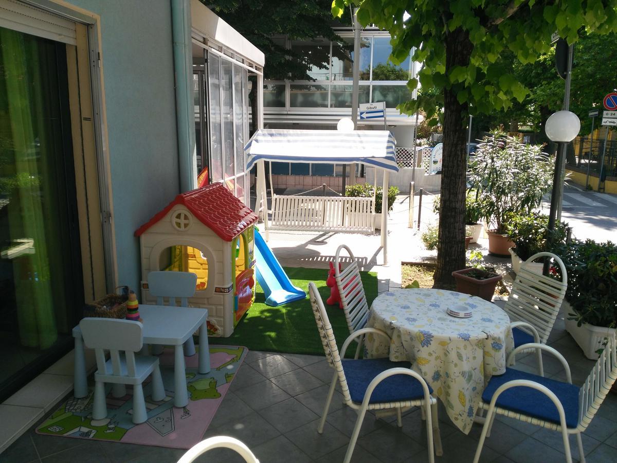 רימיני Hotel Marittimo מראה חיצוני תמונה